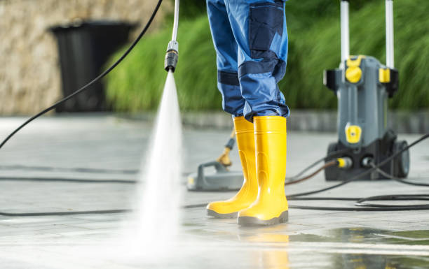 Best Roof Power Washing Services  in Broadway, VA